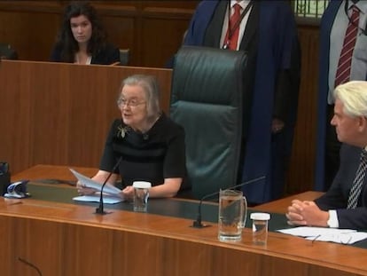 La presidenta del Tribunal Supremo británico, Lady Brenda Hale, lee la sentencia este martes en Londres. 