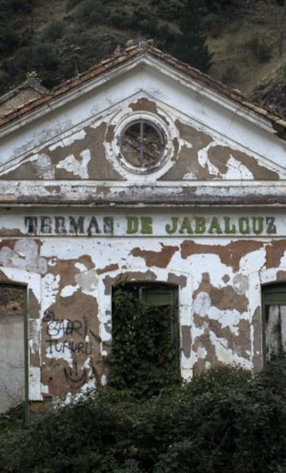 Fachada del edificio de las antiguas termas de Jabalcuz en Jaén.