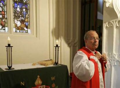 Gene Robinson, durante su discurso en la iglesia de Santa María en Putney, Londres