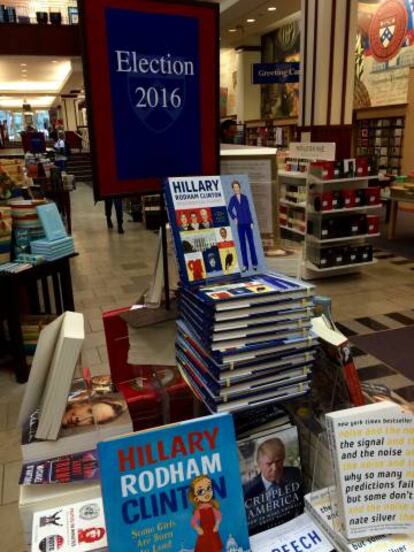 Mostrador electoral en la librería del campus de Wharton