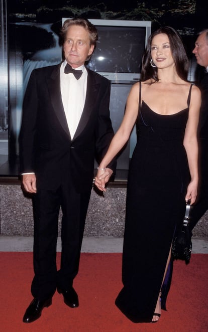 Michael Douglas y Catherine Zeta-Jones en 1997.