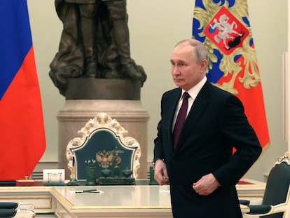 El presidente ruso, Vladímir Putin, se dispone a recibir a su homólogo chino en el Kremlin, este lunes.