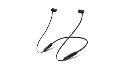 Auriculares de la Fiesta de la Ofertas Prime sobre fondo blanco.