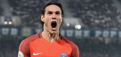 Cavani festeja un tanto al Girondins.