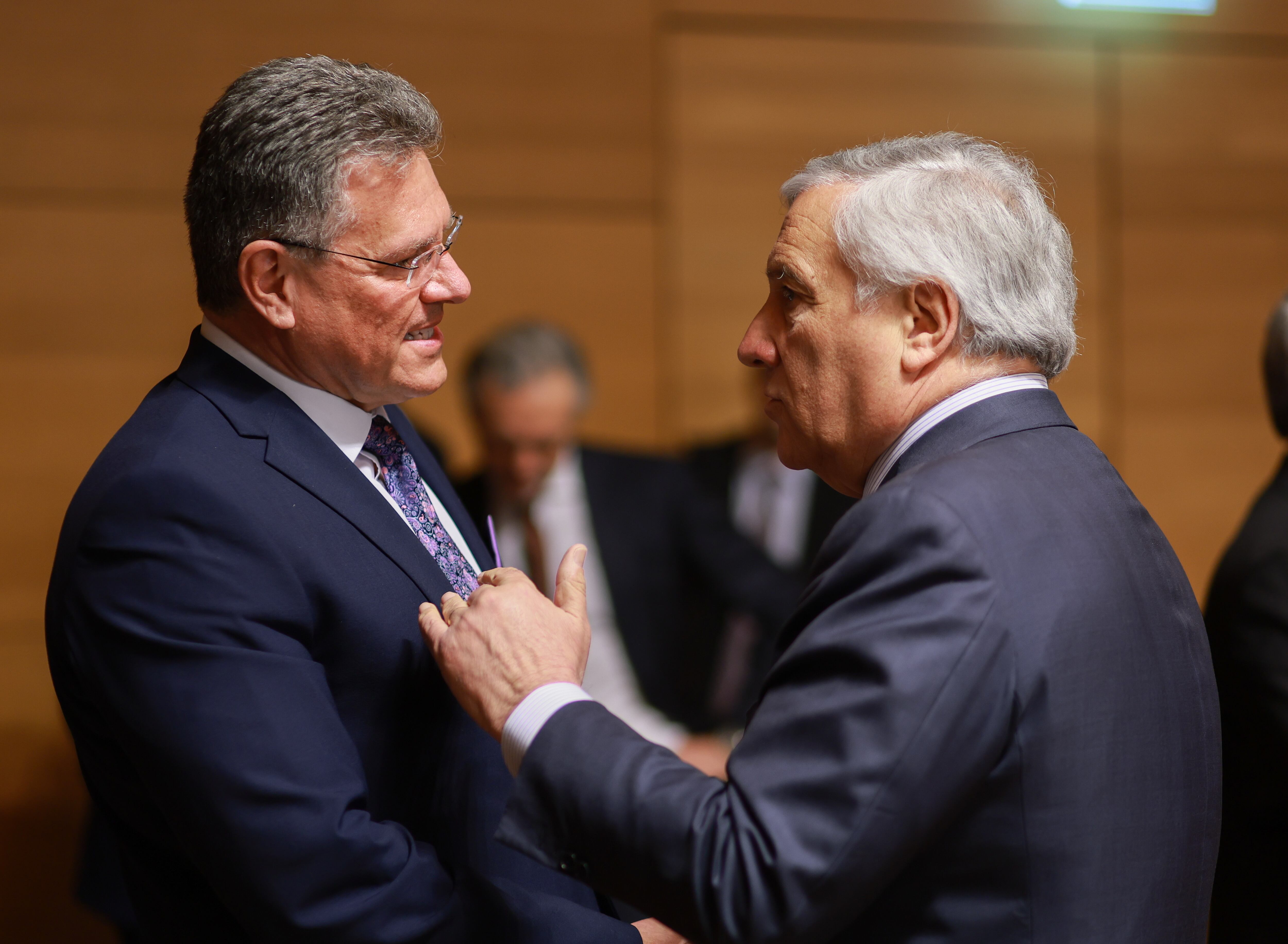 Bruselas ofrece a Trump eliminar los aranceles industriales a EE UU