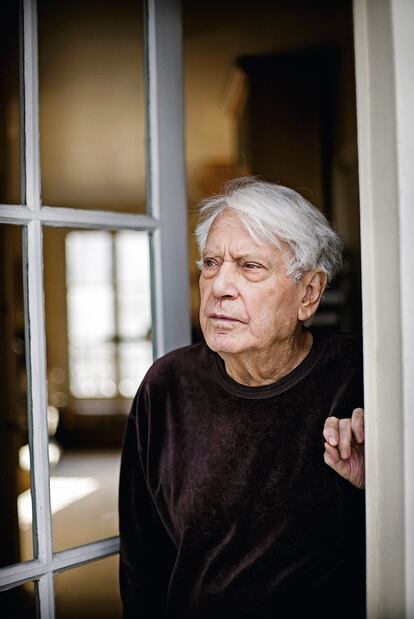 Retrato del escritor con 87 años recién cumplidos, en el momento de esta entrevista.