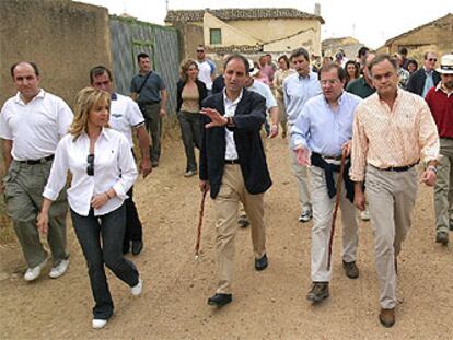 Francisco Camps por el Camino de Santiago