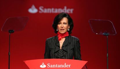 La presidenta del Banco Santander, es una recién llegada a la lista de los diez más ricos de España. Escala desde el puesto 18 al séptimo e incrementa su patrimonio de los 1.600 millones de euros a los 3.450.
