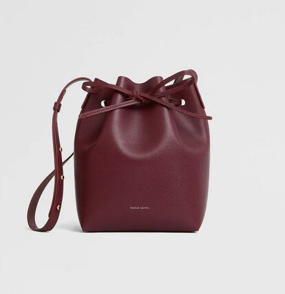 If there's any brand that dominates the art of bucket bags, it is Mansur Gavriel, whose model has gone viral. €525/$495.