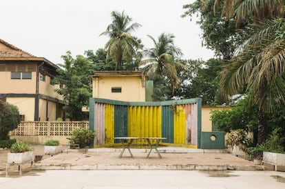 El escenario del Hotel Buffet de la Gare, en Bamako, donde actuaba Salif Keita a principios de los 70 con la Rail Band antes de incorporarse a Les Ambassadeurs.