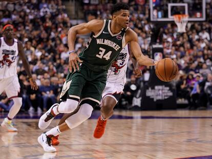 Giannis Antetokounmpo, en un partido Raptors-Bucks.