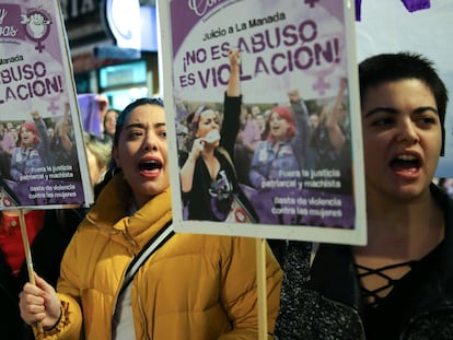 Manifestación frente al Ministerio de Justicia de Madrid por la sentencia de la Manada, en 2018.