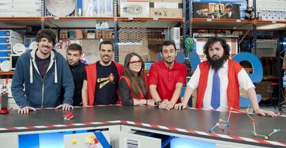 Los colaboradores del nuevo programa transmedia de La 2 'Fiesta suprema'.
