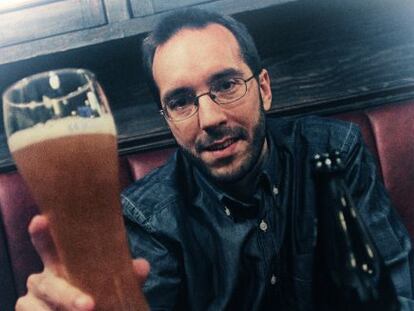 Enrique Gato en la cervecer&iacute;a O&rsquo;Connors, uno de sus locales favoritos de Madrid.