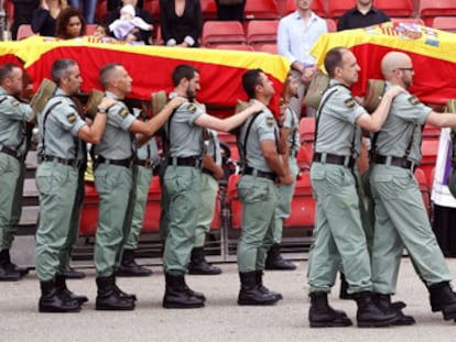 Funeral de los tres suboficiales fallecidos en Viator (Almería), en 2013.