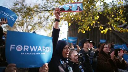 Asistentes al discurso de Joe Biden en Sterling, Virginia.