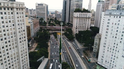 Vista de una avenida en Vale do Anhangabaú, en Sao Paulo.