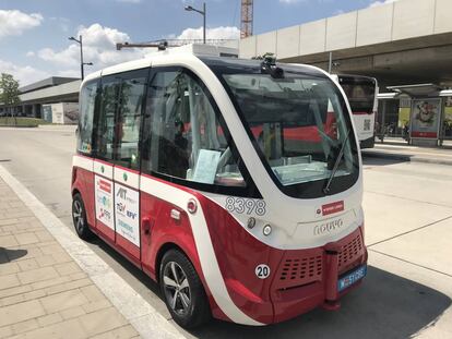 Imagen del autobús autónomo que empezará a funcionar en junio en Seestadt Aspern (Austria).