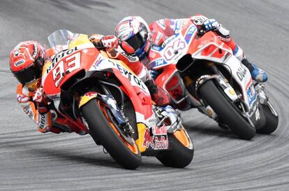 Márquez y Dovizioso durante la carrera.