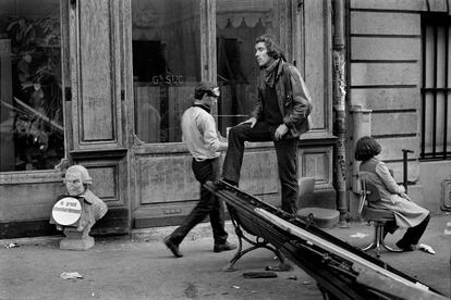 Aqui resistiu até 12 de junho a última barricada levantada pelos manifestantes de Maio de 68.