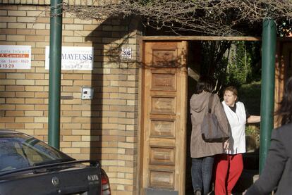 Accesos a la escuela infantil A Camelia, donde supuestamente se produjeron las intoxicaciones.