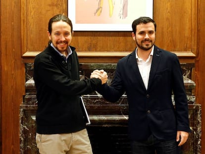 El líder de Podemos, Pablo Iglesias, y el de Izquierda Unida, Alberto Garzón, aliados electorales desde el 26-J.