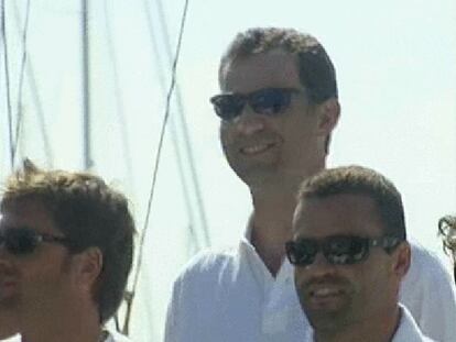 El Rey el Príncipe Felipe embarcan en el 'Bribón' y en el 'Cam'