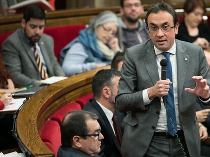 El conseller de Territori i Sostenibilitat, Josep Rull, respon una de les preguntes.