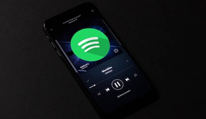 Spotify en un teléfono móvil.