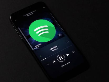 Spotify en un teléfono móvil.