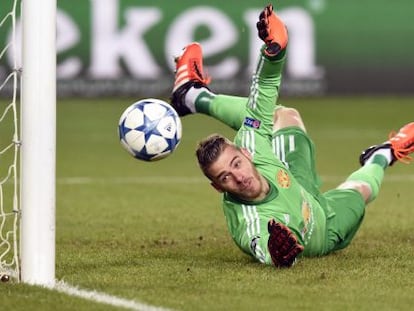 De Gea detiene el penalti ante el CSKA.