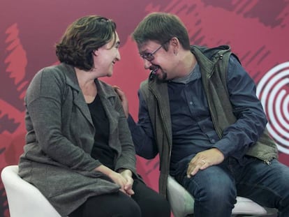 Ada Colau i Xavier Domènech, durant una assemblea de Catalunya en Comú.