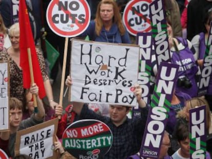 Manifestação em Londres contra os cortes.