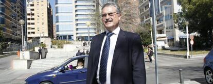 El alcalde de Coslada, Raúl López, a su llegada ayer a la primera jornada del juicio.