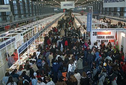 Un aspecto de la Feria en su nueva sede durante la mañana de ayer.