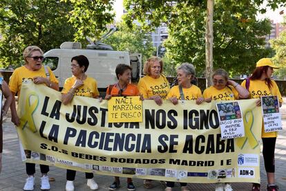 Protest held by the association SOS Stolen Babies.