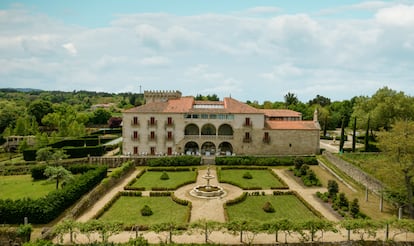 Vista del Palacio de Sober, un edificio histórico de Hotusa en Lugo.