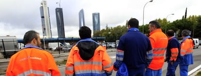 Trabajadores de la empresa municipal Madrid movilidad, durante un paro.