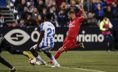 Karim Benzema marca el gol del empate ante el Leganés.