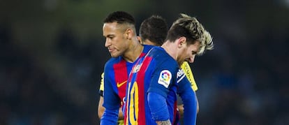 Neymar y Messi, durante el duelo en Anoeta.