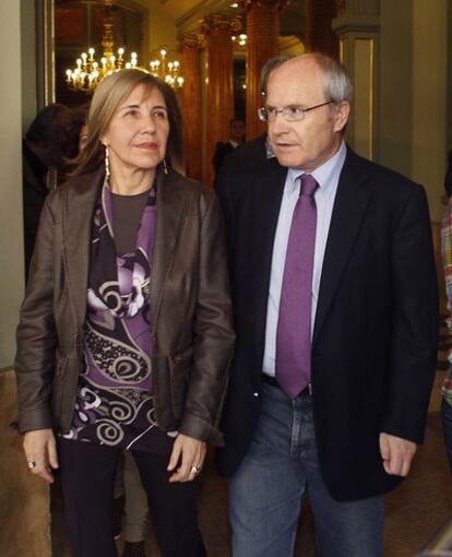 José Montilla y su mujer en el Liceo de Barcelona.