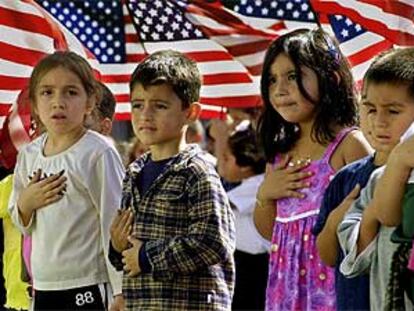 Alumnos de primaria recitan en Los Ángeles (EE UU), el pasado octubre, el juramento a la bandera.