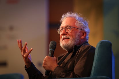 Héctor Abad Faciolince durante la presentación de su libro 'Ahora y en la hora' en la Feria Internacional del Libro de Bogotá, el pasado 3 de mayo.