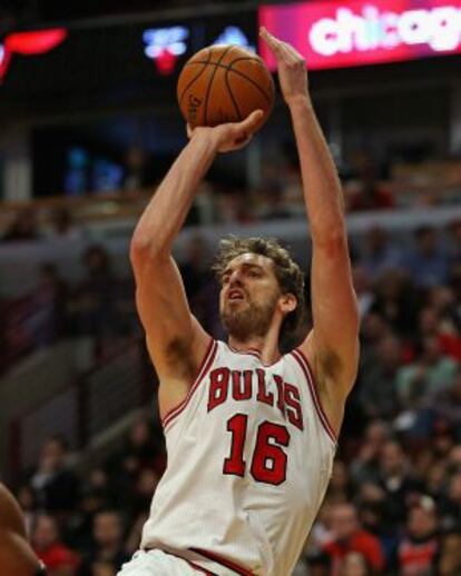 Pau Gasol de los Chicago Bulls en un partido contra los Sacramento Kings.