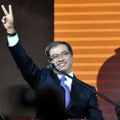 Gustavo Petro, tras su elección como alcalde de Bogotá, ayer.