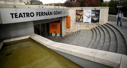 Teatro Fern&aacute;n G&oacute;mez, en la plaza de Col&oacute;n