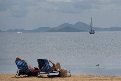 El mar Menor, en una imagen del 21 de septiembre, día en el que se ha convertido en el primer ecosistema europeo con derechos propios.