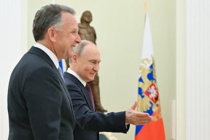 Vladimir Putin y Steve Witkoff, en Moscú el 25 de abril. 
