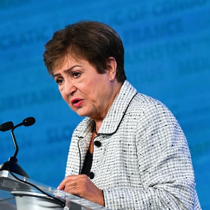 Washington (United States), 21/10/2024.- IMF Managing Director Kristalina Georgieva gives opening remarks during the 'IMF Inspired: Women, Power, and Leadership: A Conversation with Claire Shipman' as part of the annual meetings of the International Monetary Fund (IMF) and the World Bank Group, in Washington, DC, USA, 21 October 2024. The 2024 Annual Meetings of the International Monetary Fund (IMF) and the World Bank Group (WBG) take place from 21 October through 26 October in Washington. EFE/EPA/ANNABELLE GORDON
