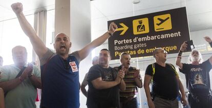 Trabajadores de Eulen protestan en la T2 del Aeropuerto de Barcelona-El Prat